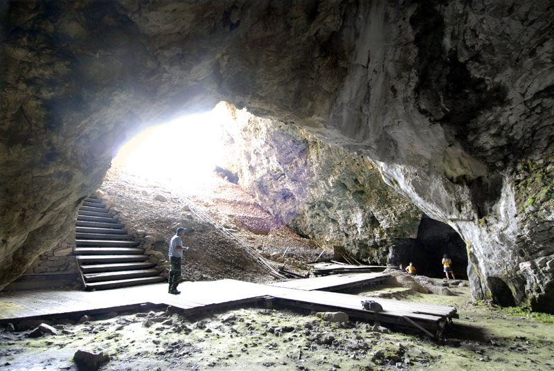 Ideon Andron (Ideon Cave)